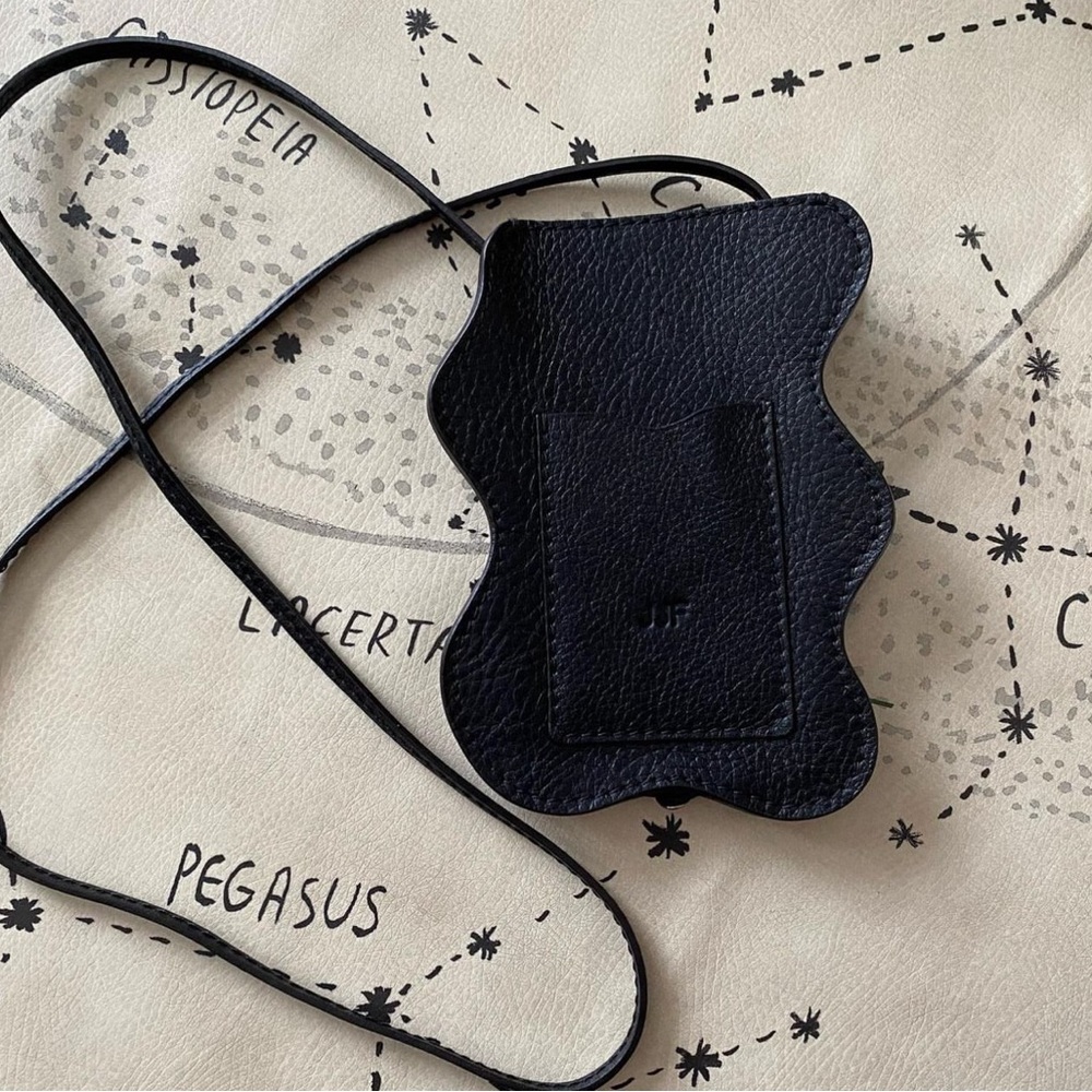 Lindquist Object Wavy Pal in Dark Seas